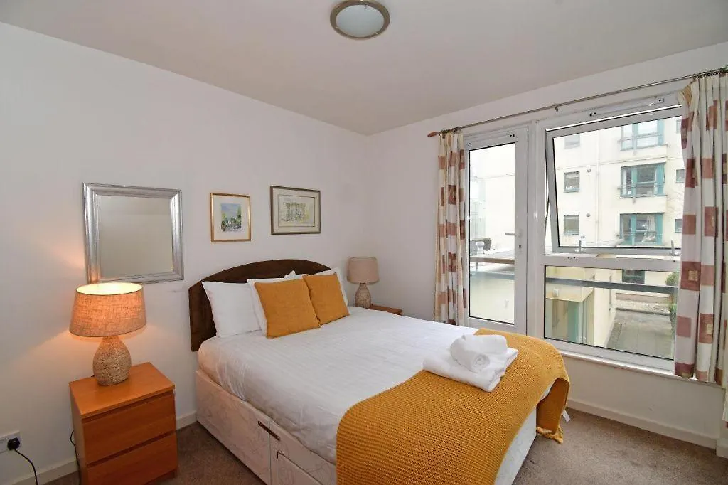 Dreamhouse Apartments Edinburgh Holyrood Park