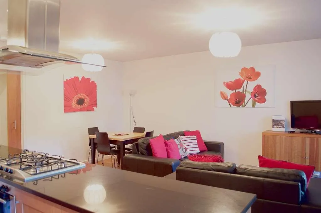 Dreamhouse Apartments Edinburgh Holyrood Park 0*,